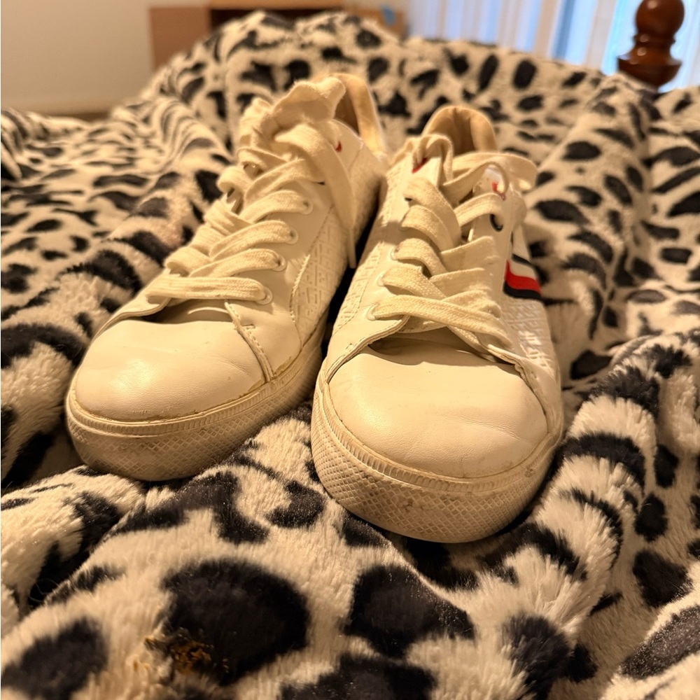 Tommy Hilfiger women’s White Sneakers